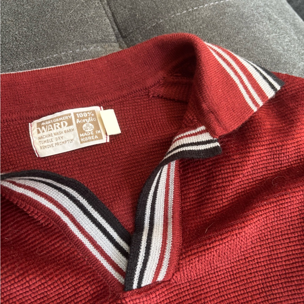 Men's Red Long-Sleeve Knit Polo Sweater with Striped Trim - Picture 4 of 5